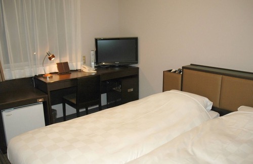 Nagahama House | Economy Twin Room without meals plan Biwaichi / Nagahama Shiga