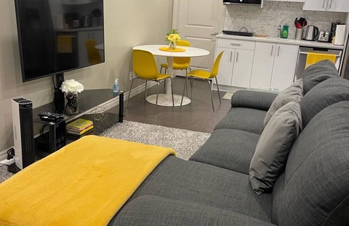 Airdrie Apartment | Eden Guest Suite, One-bedroom Walkout Basement in Airdrie