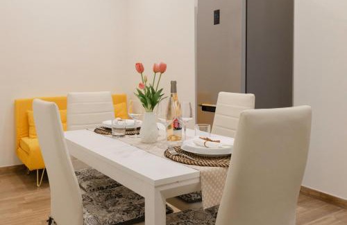 Molfetta Apartment | Eden Suite - Central Apartment with Balcony - Molfetta