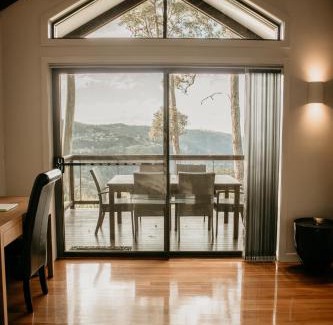 Mount Tamborine Hotel | Edges by St Bernards Hotel