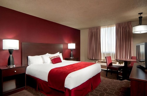 Laughlin Hotel | Edgewater Casino Resort, 2 x Santa Fe King Non Smoking Room, Free Onsite Parking