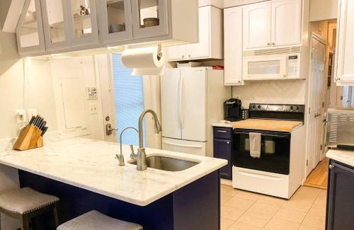 Edgewater House | Edgewater Cottage