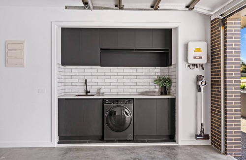 Yarrawonga House | Edgewater on Irvine S