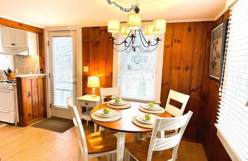 North Eastham Cottage | Edgewood on Campground Beach/Steps to the Sand