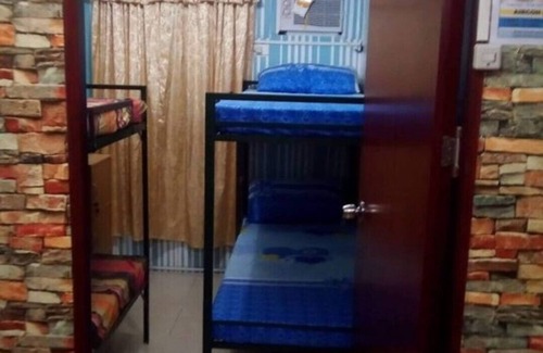 Tondo Hostel | EDMAR 732 (Family room - Breakfast Included) Unit # 6