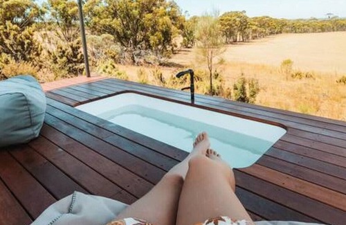 Narrogin Valley House | Edna the Tiny Cabin in Narrogin
