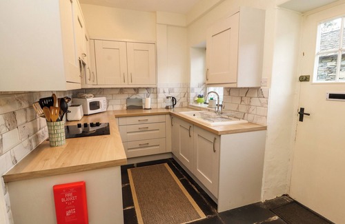 Skelwith Bridge Cottage | EDNAS COTTAGE, with a garden in Skelwith Bridge