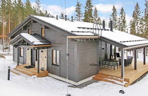 Tammela House | Eerikkilä huvila 132 by Interhome