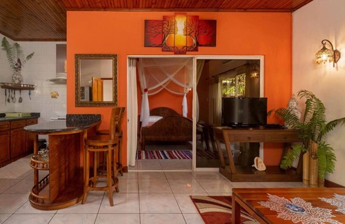 Zig Zag Ward Villa | Effi Mountain View Colibri Villa