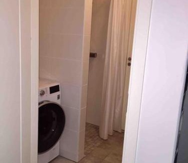 Tyreso House | Eget hus i Tyresö Trollbäcken, kanoter ingår.