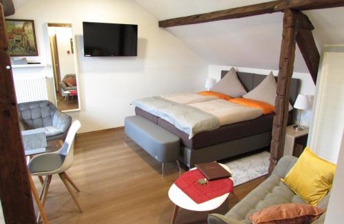 Mechernich House | Eifel Quartier Pension und Gasthof "Em Gardestüffje"
