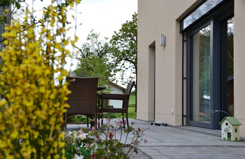 Habscheid House | Eifelgold - Comfortable, spacious 5-star apartment in a quiet location