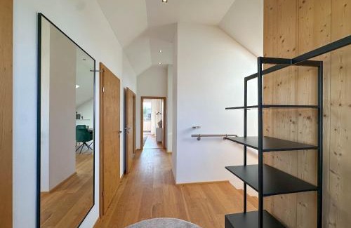 Seekirchen Markt Apartment | "EIGHT" Premium Apartments Seekirchen, charmante 3-Zi-Dachgeschoss-Wohnung mit Balkon