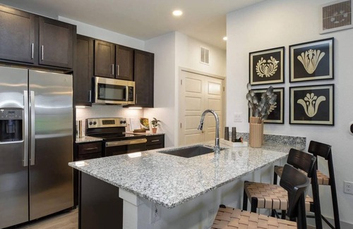 Austin Apartment | EightyOne10 1BD 1 - One Bedroom Apartment, Sleeps 2