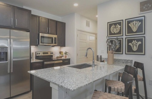 Austin Apartment | EightyOne10 2BD 4 - Two Bedroom Apartment, Sleeps 4