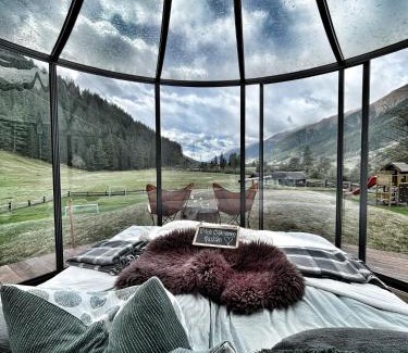 Obergesteln Other | Eine Nacht im Glaspavillon