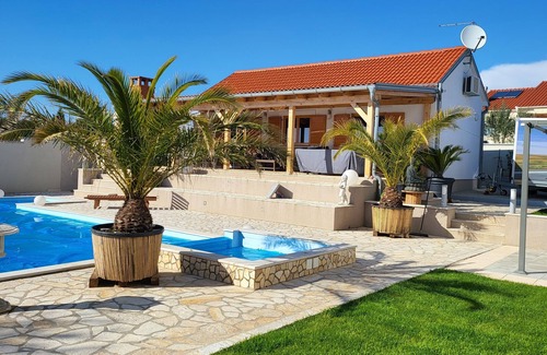 Kakma Apartment | Eine Oase der Ruhe und Entspannung, 6 km Entfernt von Biograd n/M