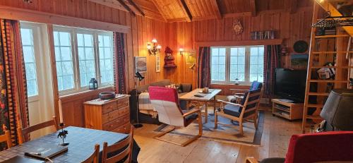Hol House | Einsetlie by Norgesbooking - cabin by Hallingskarvet