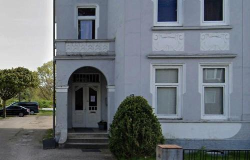 Neumuenster Apartment | Einzelzimmer mit Gemeinschaftsräumen in Neumünster