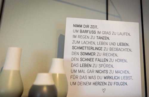 Oetisheim Apartment | Einzimmer Maisonette Wohnung Kräuterglück mit 30qm, Schlafbereich auf Oberer Etage, Max. 2 Personen