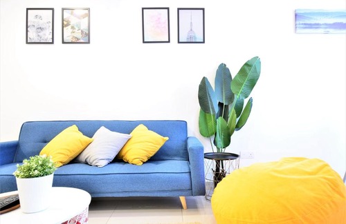 Taman Mutiara Apartment | Eko Cheras Cozy Suite
