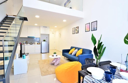 Taman Mutiara Apartment | Eko Cheras Cozy Suite