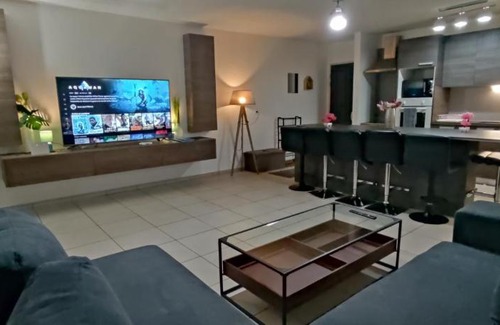 Faaa Apartment | Elégant F3 à la Villa Stencer, Papeete, calme climatisé et spacieux