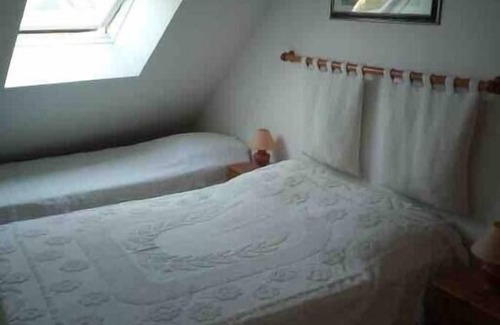 Ver-sur-Mer Apartment | Eléonore, duplex, shared courtyard near sea (3)