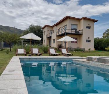 La Falda Apartment | El algarrobo escondido