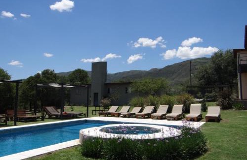 La Falda Apartment | El algarrobo escondido