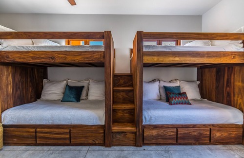 El Cardonal Resort | El Cardonal 4 bedrooms 4 1/2 baths,sleeps 10 Oceanfront, Concierge and Staff