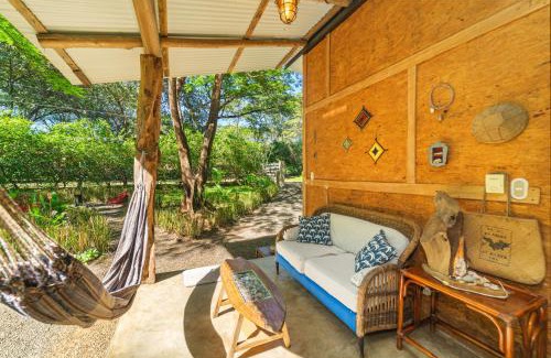Playa Negra House | El Chic Shack, Authentic Cabin walk to Negra