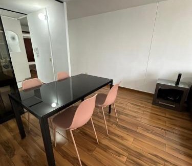 Santiago de Surco Apartment | El Derby 511 Apart 2 Dorm con Aire Acondicionado