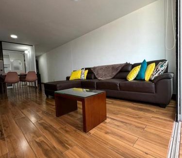 Santiago de Surco Apartment | El Derby 511 Apart 2 Dorm con Aire Acondicionado