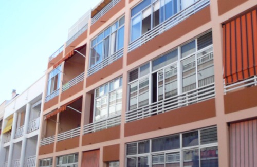 Puerto Naos Apartment | El Faro Apartment. Spacious, bright apartment in a quiet building