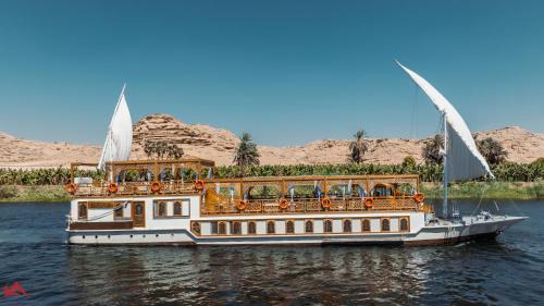 Nile River Luxor Boat Rental | EL Hanim Dahabeeyah