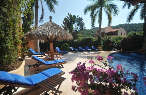Playa Las Gatas Apartment | El Mango One Bedroom Apartment at Villas Los Arcos