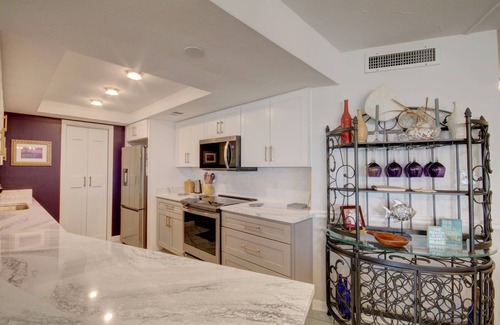 Harold Condo | El Matador 434 - FREE TICKETS! Your stay includes free tickets to many area attractions!