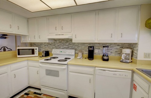 Fort Walton Beach Condo | El Matador 443 - FREE TICKETS! Your stay includes free tickets to many area attractions!