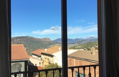 Huelma Apartment | El Mirador de Sierra Mágina, in Noalejo.