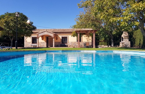 Ronda Villa | El Nogal: rural house with pool and paddle court