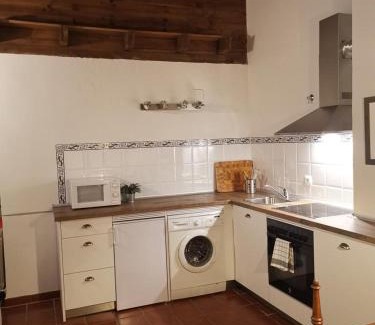Navarredonda de Gredos House | El Piornal