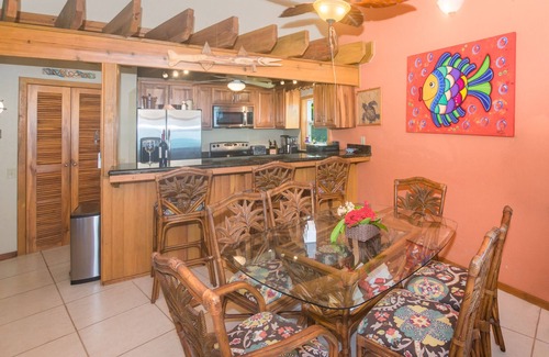 Antoneys Cay Villa | El Presidio, Beachfront Villa Sandy Bay