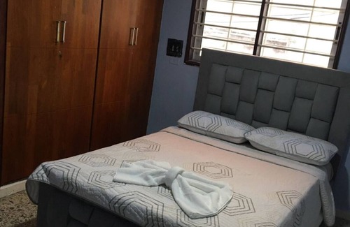Sur Occidente Apartment | El Reposo Real/Cozy Room with Private Bathroom.