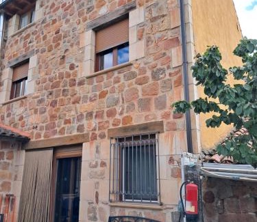 Mambrillas de Lara House | El rincón del alfoz
