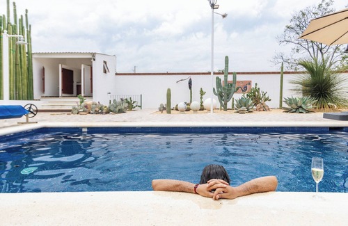 Oaxaca House | El Studio at Bule Villas. Solar heated pool, WiFi, AC, & fitness room, Oaxaca.