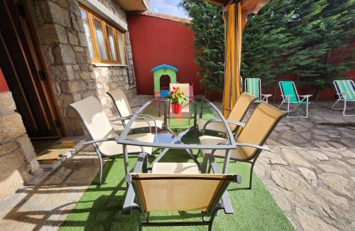 Hoyos del Espino Ski Chalet | El Torreon II