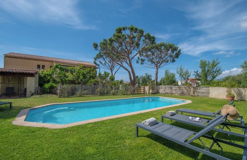 Calenzana Condo | Elda : appart rez de jardin et piscine chauffée à 7 min de Calvi et plages