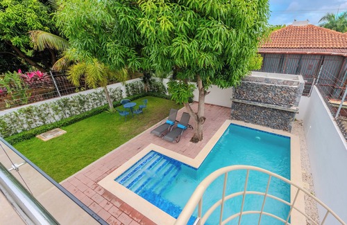 Santiago de los Caballeros Villa | Elegant & Cozy 4BR Home/the Best Location In STI