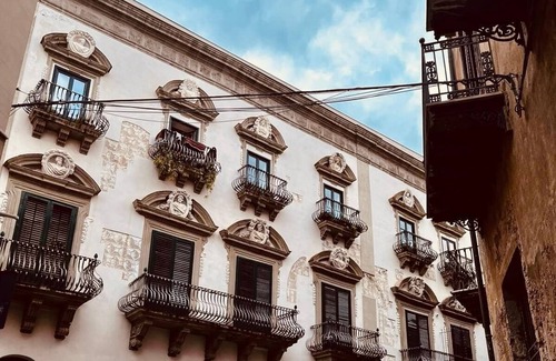 Centro Storico Apartment | Elegance and Tradition in the Heart of Palermo